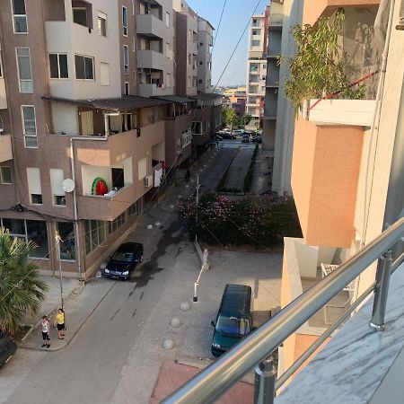 Kokomani Apartamento Durrës Exterior foto