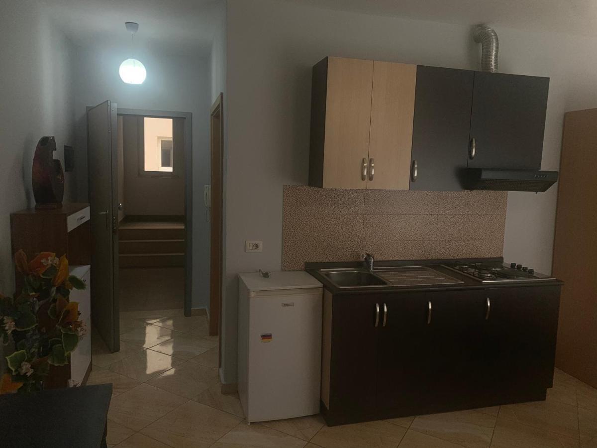 Kokomani Apartamento Durrës Exterior foto