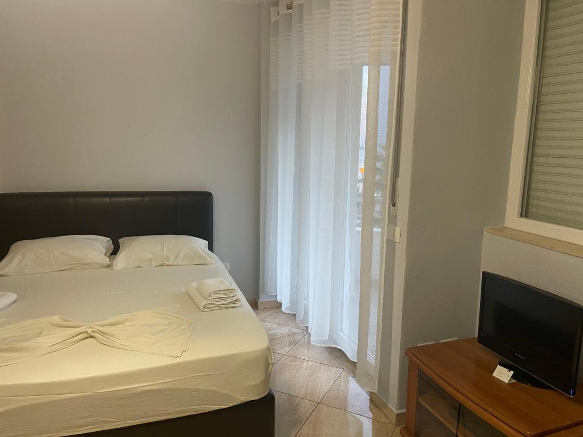 Kokomani Apartamento Durrës Exterior foto